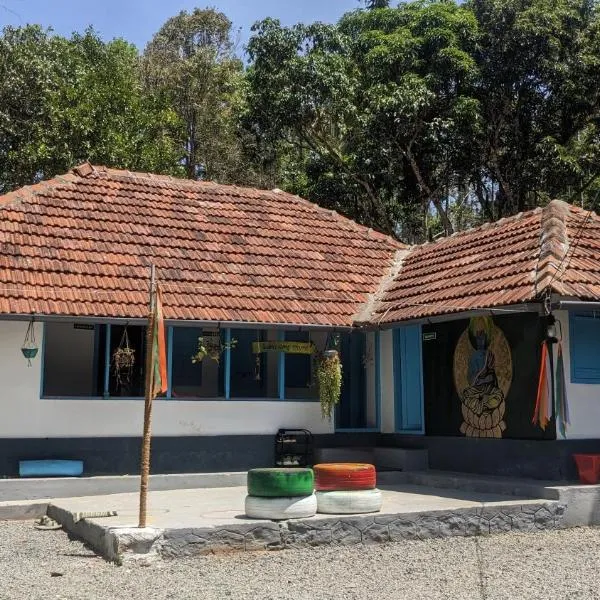 Crossroads Hostel 1957, hotel in Wayanad