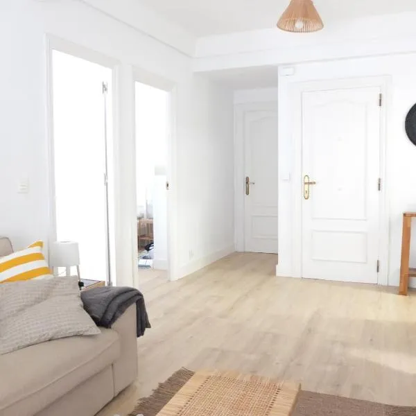 Apartamento La Zurri near Kursaal, hotel a San Sebastián