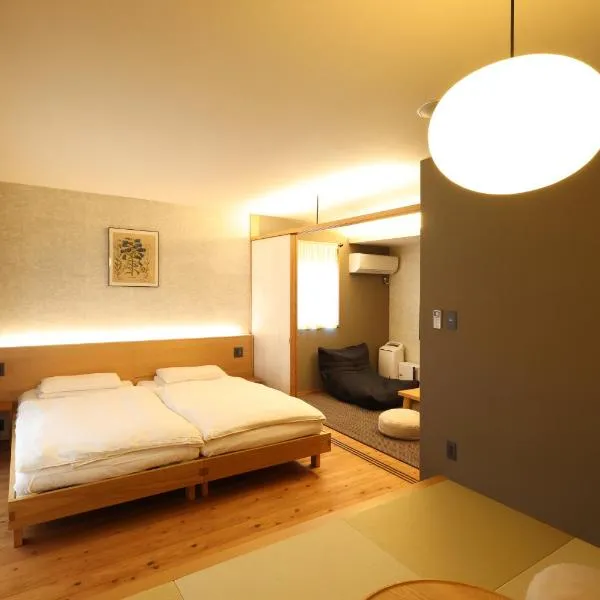 Neon Hotel - Luxury Sleep Retreat -, Hotel in Kanazawa