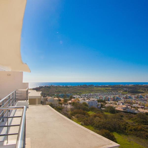 Sea View Penthouse in Albufeira