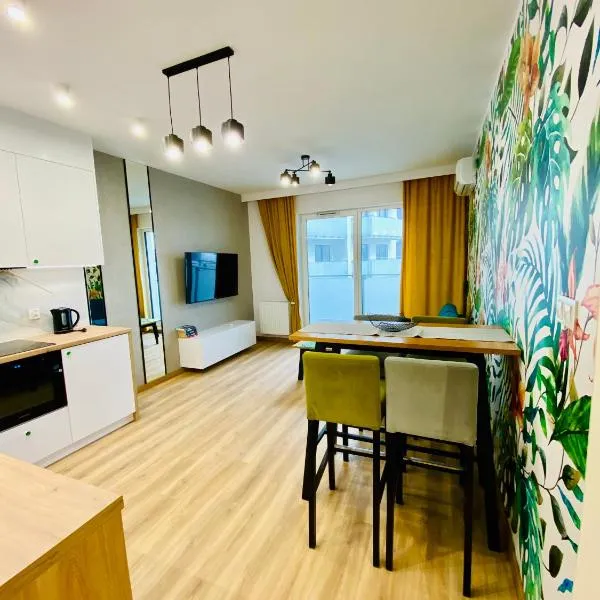 Apartamenty Białe nad jeziorem Białym, hotel v destinaci Augustov