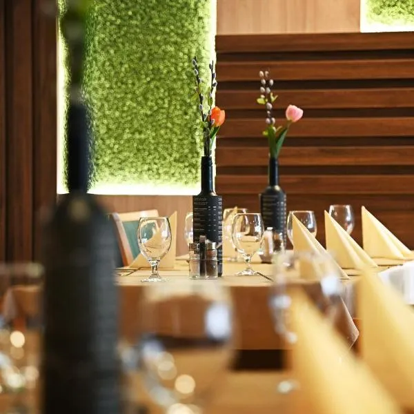 Panorama Hotel Noszvaj, Hotel in Noszvaj