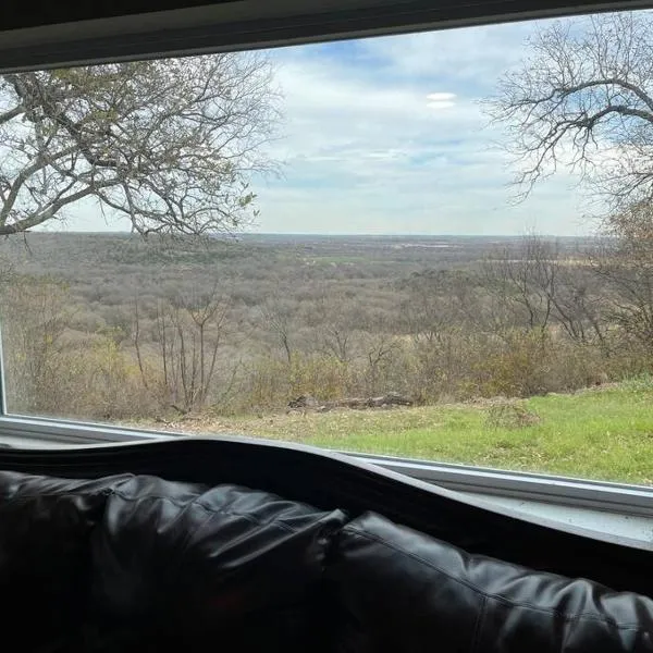 3BR 2BA Home at Cross Timbers، فندق في Mineral Wells