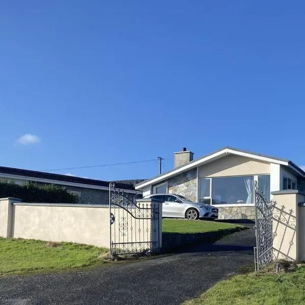 Ballyliffin bungalow with stunning beach views, hotell sihtkohas Ballyliffin