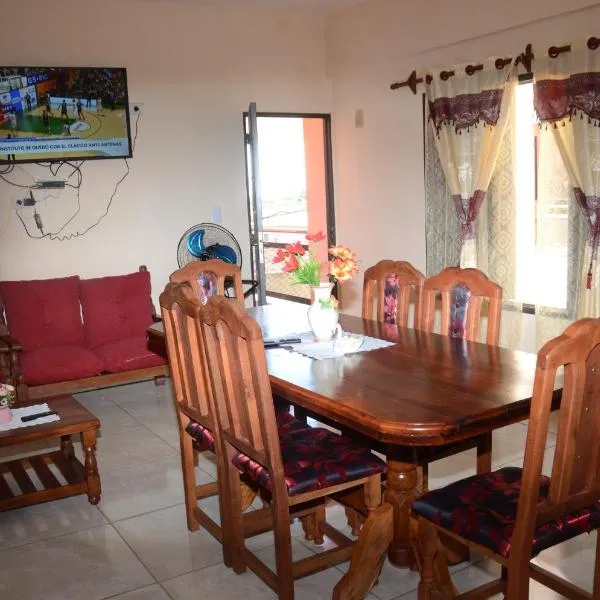 Apartamentos Naomi, khách sạn ở El Carmen