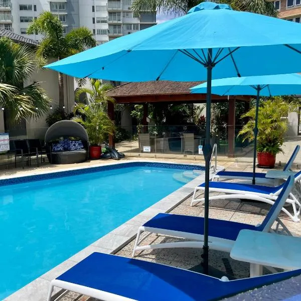 伯利棕榈假日公寓酒店，位于黄金海岸的酒店