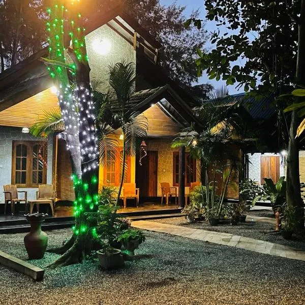 New Roy Guest House, ξενοδοχείο σε Kalkudah