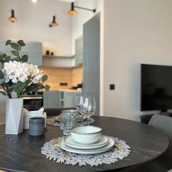 Lutsu Residents - Unique apartment in Old Town, Keyless, hotel in Tartu