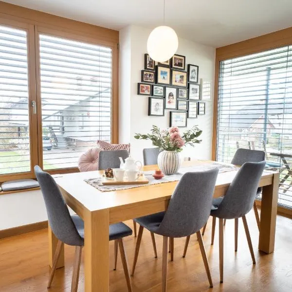 Home Away From Home, hotel in Radovljica