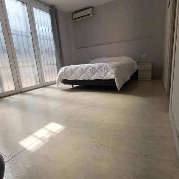 Hostal Cerro del Castillo jumilla, готель у місті Хумілья