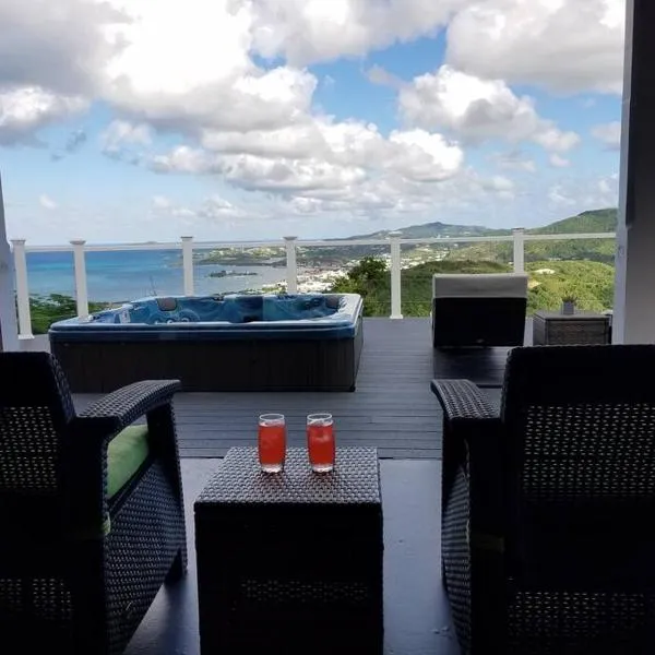 CARIBBEAN SPLENDOR WITH MILLION DOLLAR VIEWS, hotel v Christianstedu