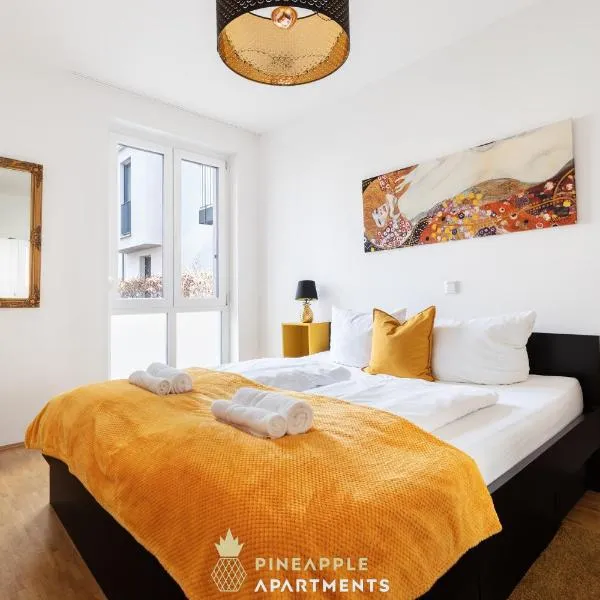 PINEAPPLE APARTMENTS - Zwinger IV - 65qm - 1x free parking, khách sạn ở Dresden