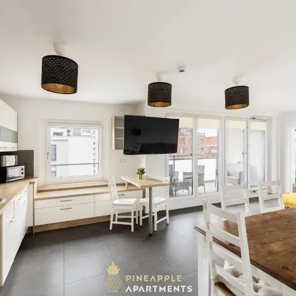 PINEAPPLE APARTMENTS - Zwinger VI - 98qm - 1x free parking, hotel i Dresden