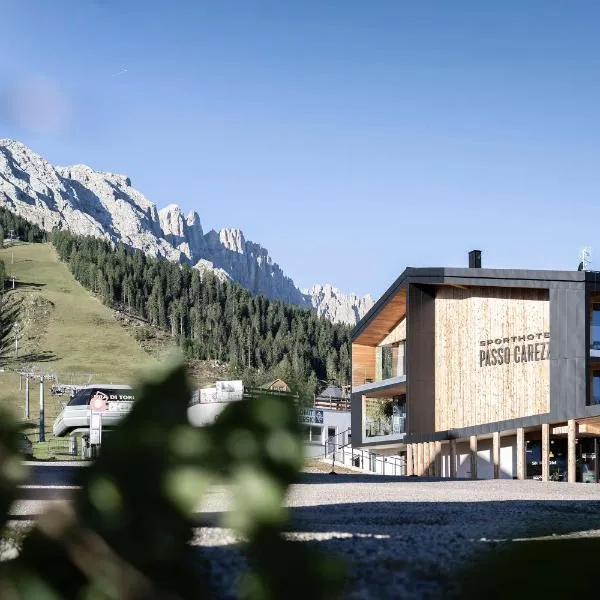 Sport Hotel Passo Carezza, hotel u gradu Vigo di Fasa