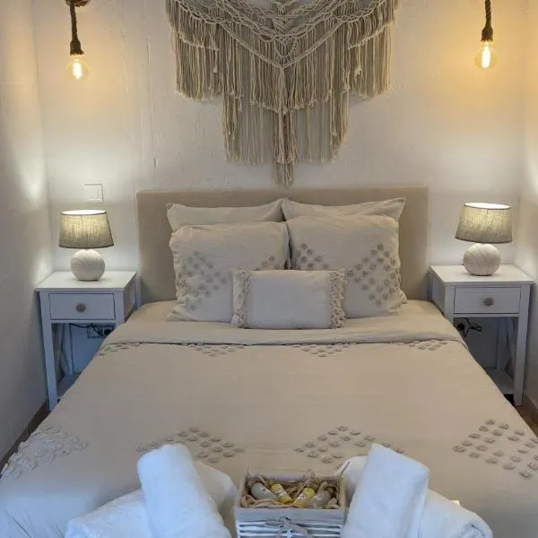 Insolite : Gîte Namaste à 500m à pied du Zoo de Beauval, hotel v destinaci Seigy