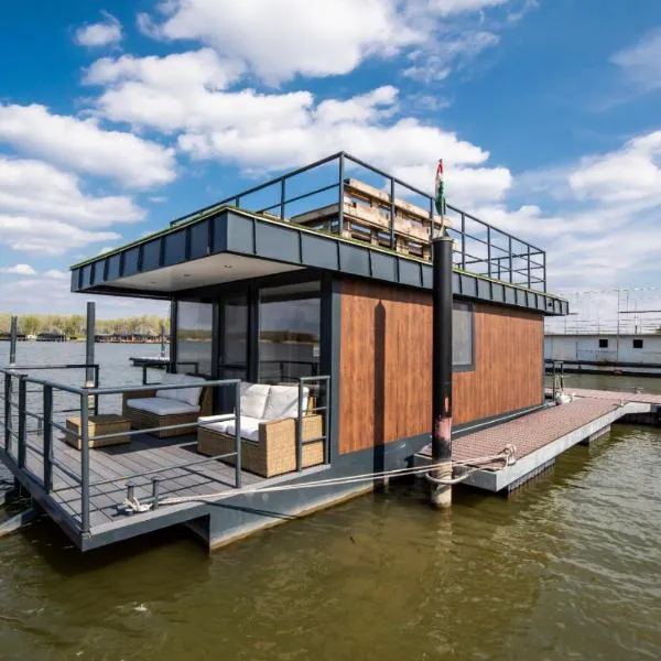 Panoráma Úszóház 2, hotel ad Abádszalók