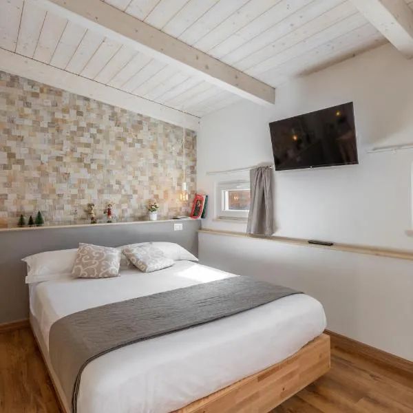 Loft 35 - private parking, hotel in Quartu SantʼElena