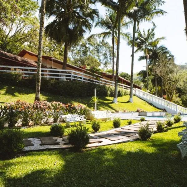 Pousada Boutique Mercedes、エストレーマのホテル