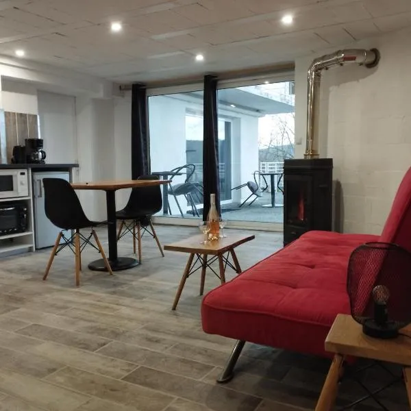 Best Price #1 "L'ANN'EXE" x4 people、Orchamps-Vennesのホテル