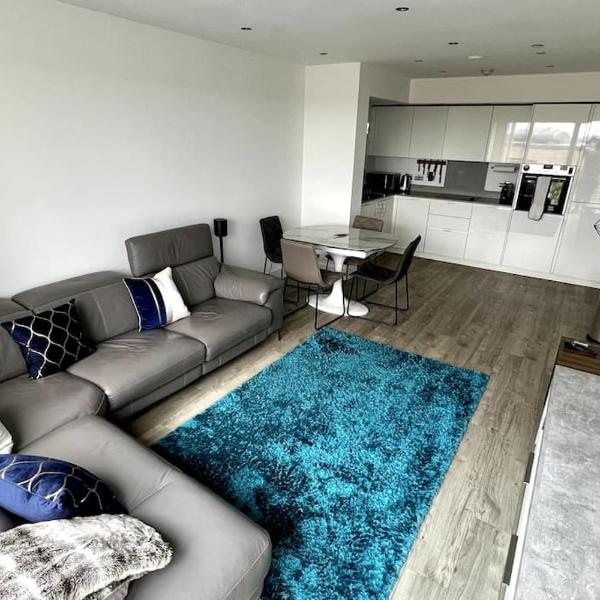 Luxury Top Floor Apartment in London, London