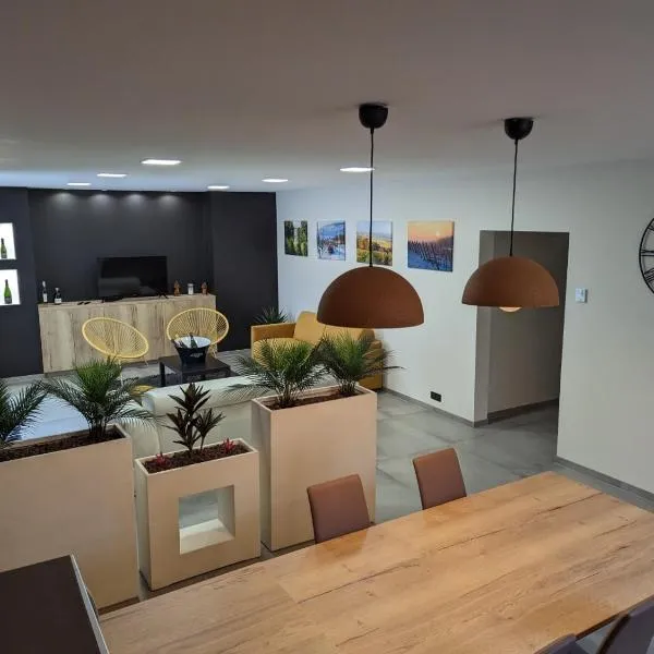 Gîte la Winery, hotel v destinaci Romery