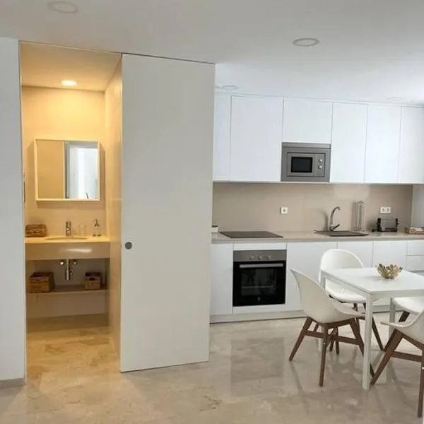 IDEAL ESTUDIO PARA PAREJAS, hotel en Conil de la Frontera