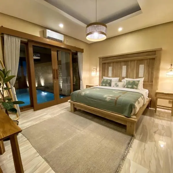 Cozy 3 Bedroom Villa in Seminyak, hotel in Seminyak