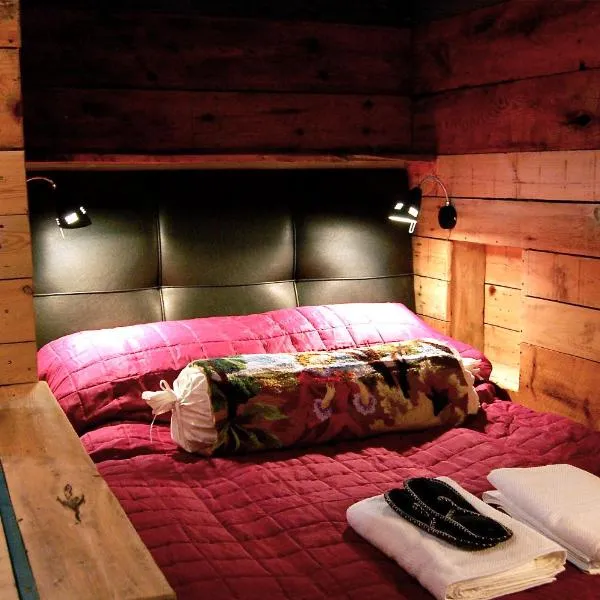 Guesthouse 1x6, hotel in Keflavík