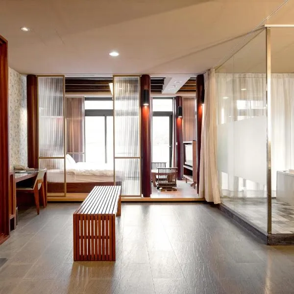 Tian Xia Ju, hotel in Yilan City