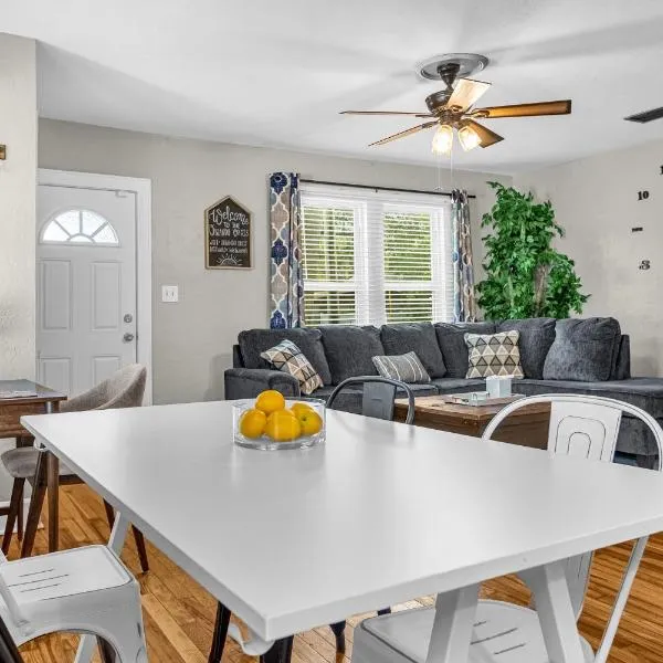 Orlando Oasis! Free Laundry & Parking Near Disney!, Hotel in Orlando