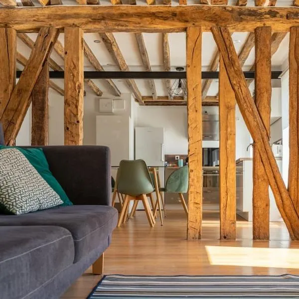 Appartement proche DisneyLand et Paris, Hotel in Bussy-Saint-Georges