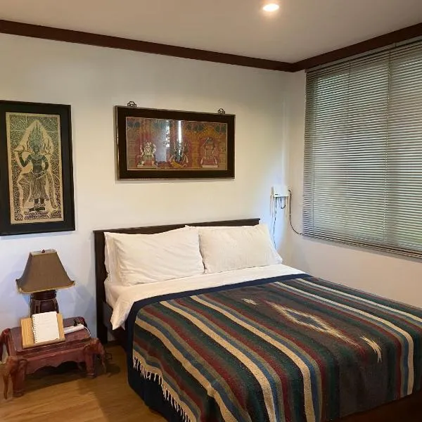 Cozycomo Bangkok, hotel in Bangkok
