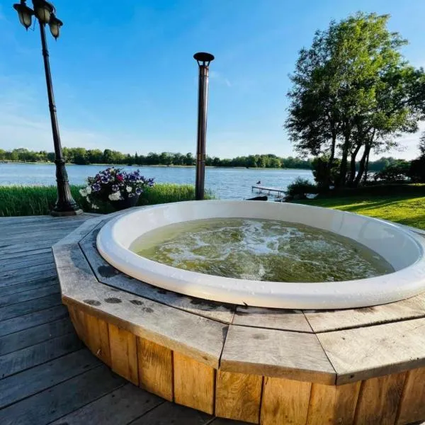 AGUONA ROYAL OASIS, hotel in Molėtai
