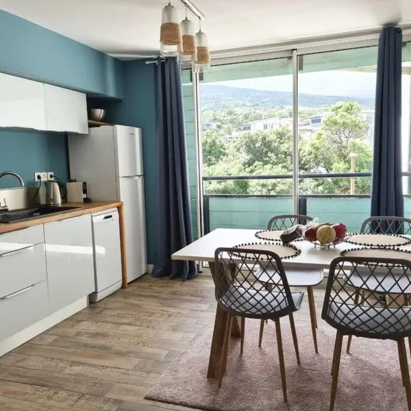 Studio56 - Logement Design et Cosy à Etang Salé, hotel v destinaci Étang-Salé