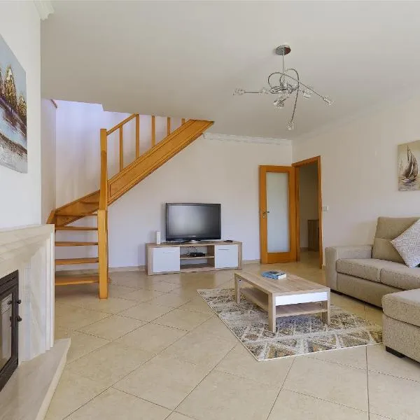 Alojamento Santo António, hotel v destinaci Peniche