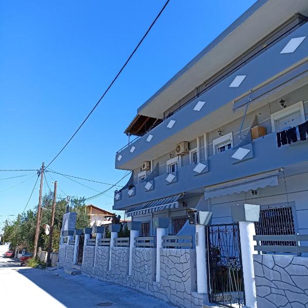 Seven Seas Apartments