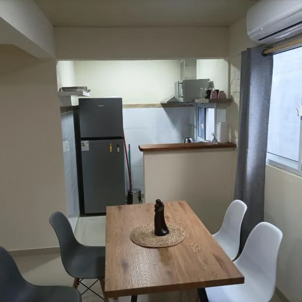 Lavalleja 71 II、メルセデスのホテル