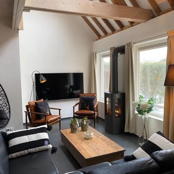 Ballumerhoeve Finn lodge、Ballumのホテル