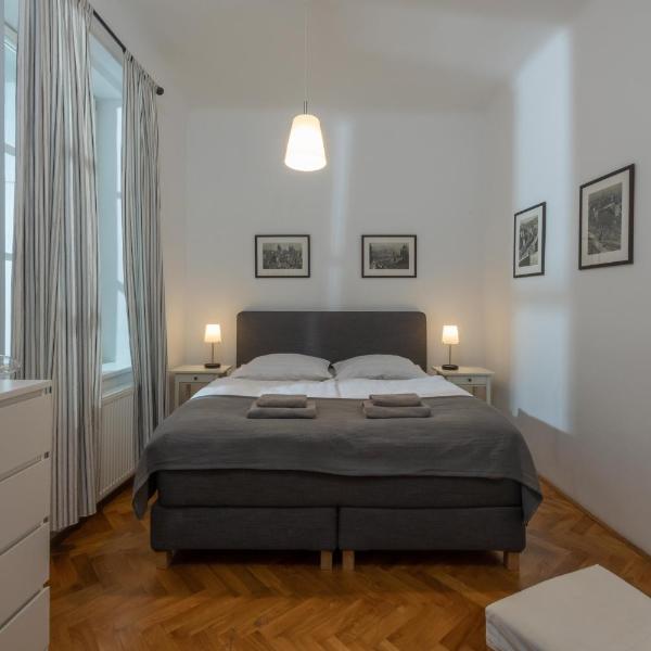 Apartman Carolinum