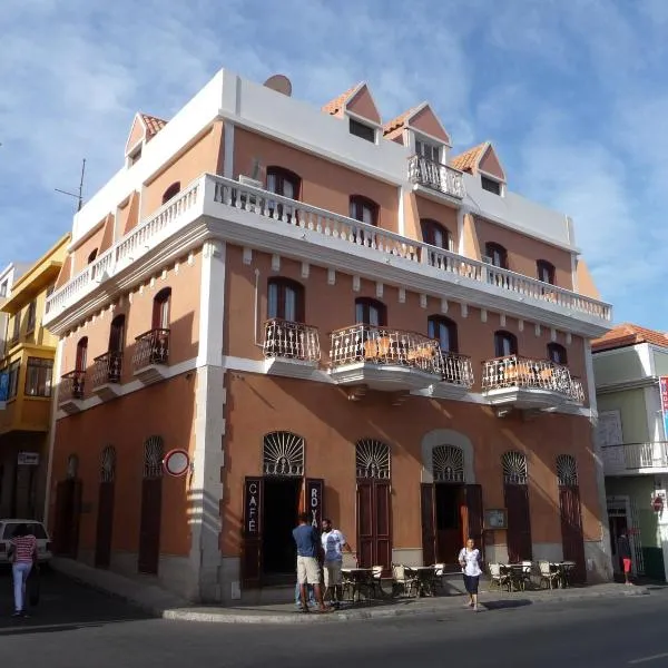 Royal Mindelo Suite, отель в Минделу