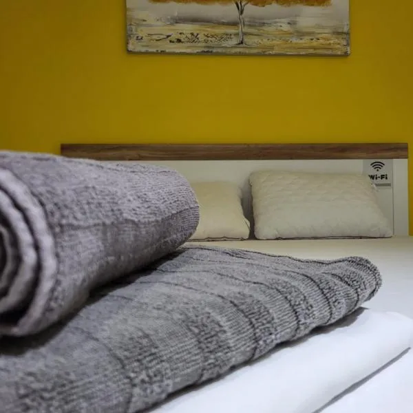 Дунав Билдингс 2, hôtel à Pleven