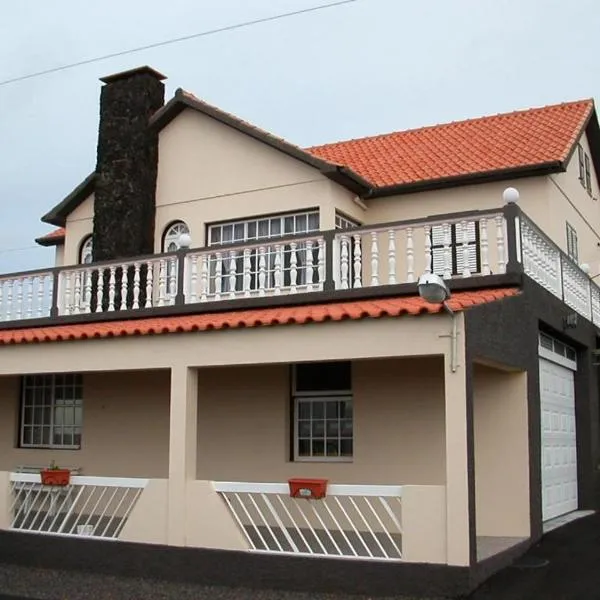 Moradia Familiar NovaVista - T3、マダレナのホテル