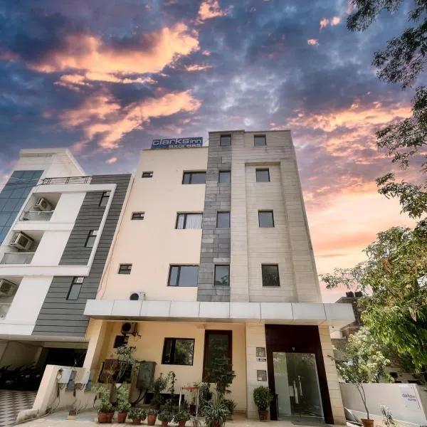 The Orion Express,位于斋浦尔的酒店