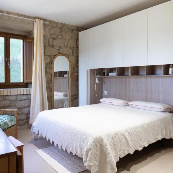 Le Colline di Giulia - Mini Casa ai piedi della collina, hotel i Venarotta