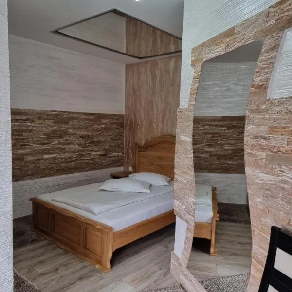 Casa Lipianu, Hotel in Târgu Jiu