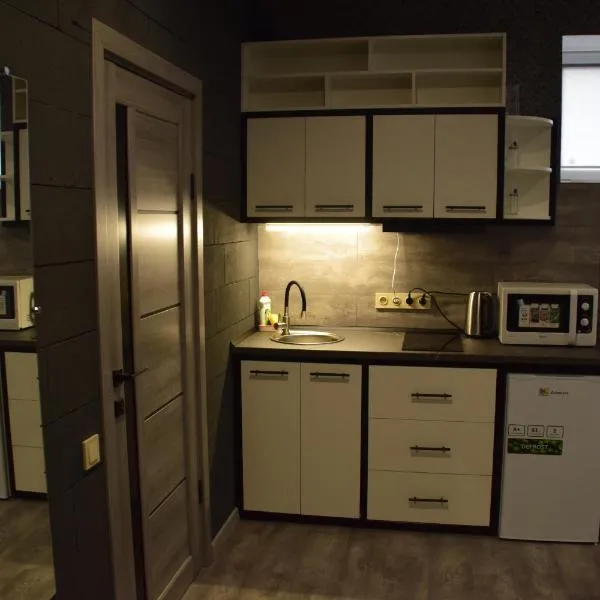 Квартира лофт-стиль, ξενοδοχείο σε Κονοτόπ