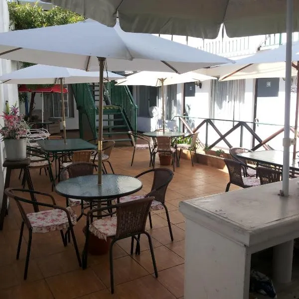 Residencial Las Palmeras, hotel en Iquique