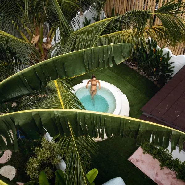 VILLA LA ISLA BONITA walking distance to the beach, hôtel à Gili Air