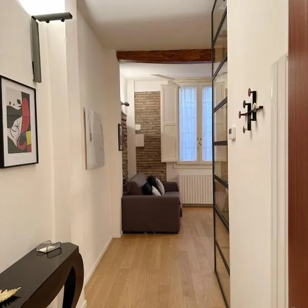 Koro's Apartments, hotel in Bologna