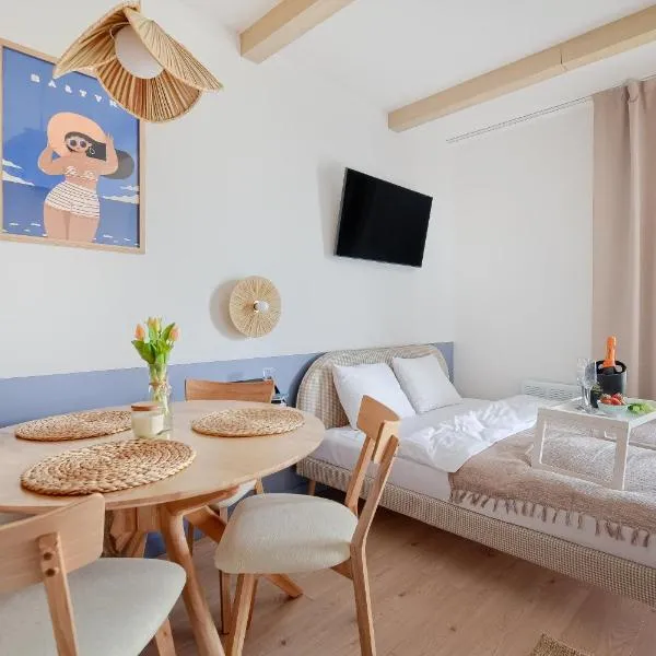 Apartamenty 4 Pory Roku- 200m PLAŻA, PRYWATNY PARKING, hotel in Sopot